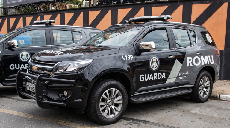 ROMU de Itapevi prende suspeito com revólver após denúncia de homens armados na Chácara Santa Cecília